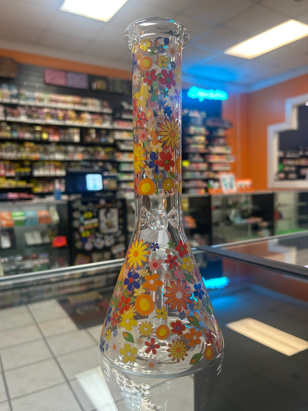 11" Floral Bloom Glass Water Pipe – Elegant, Smooth & Eye-Catching💐