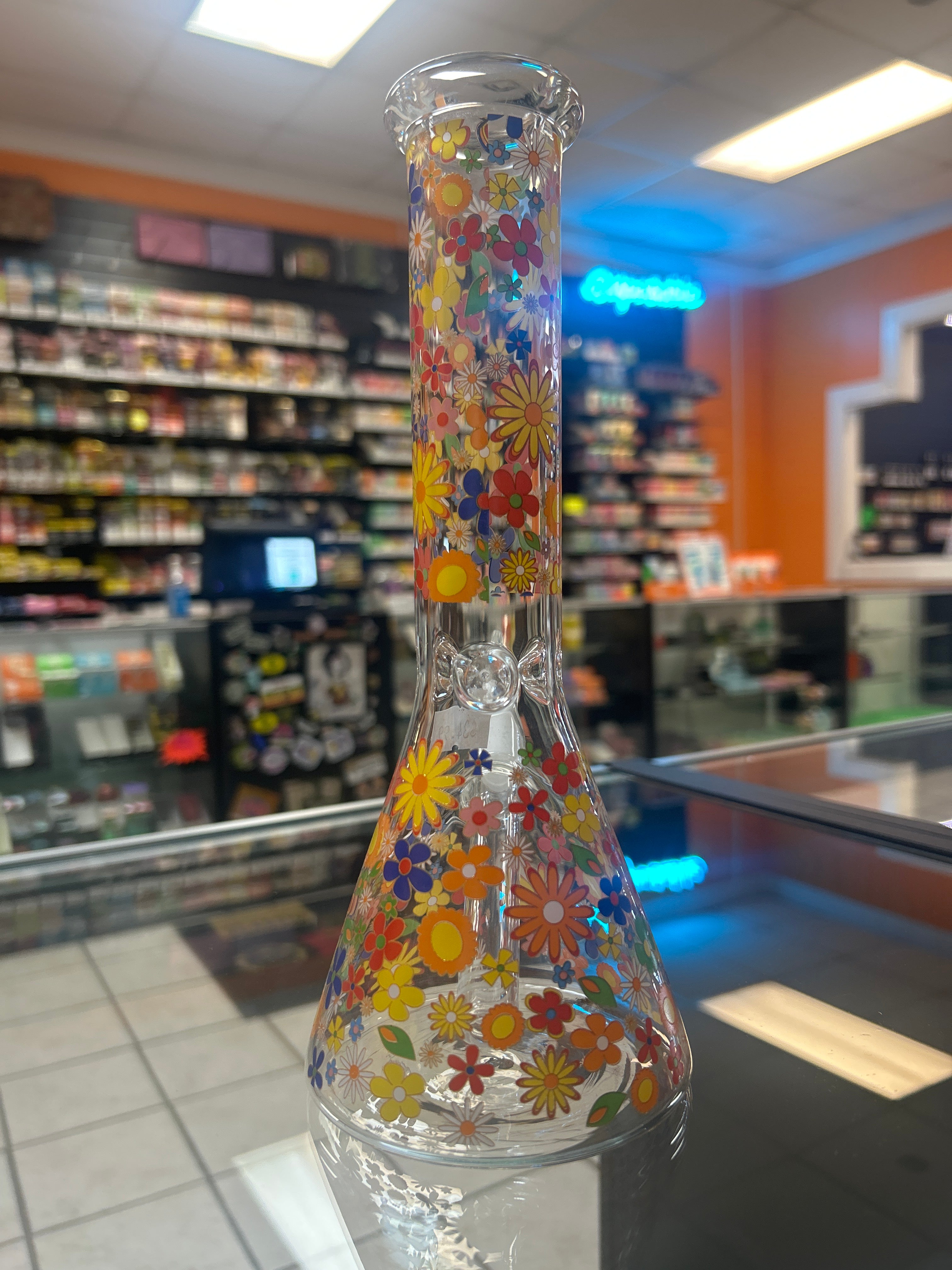 11" Floral Bloom Glass Water Pipe – Elegant, Smooth & Eye-Catching💐