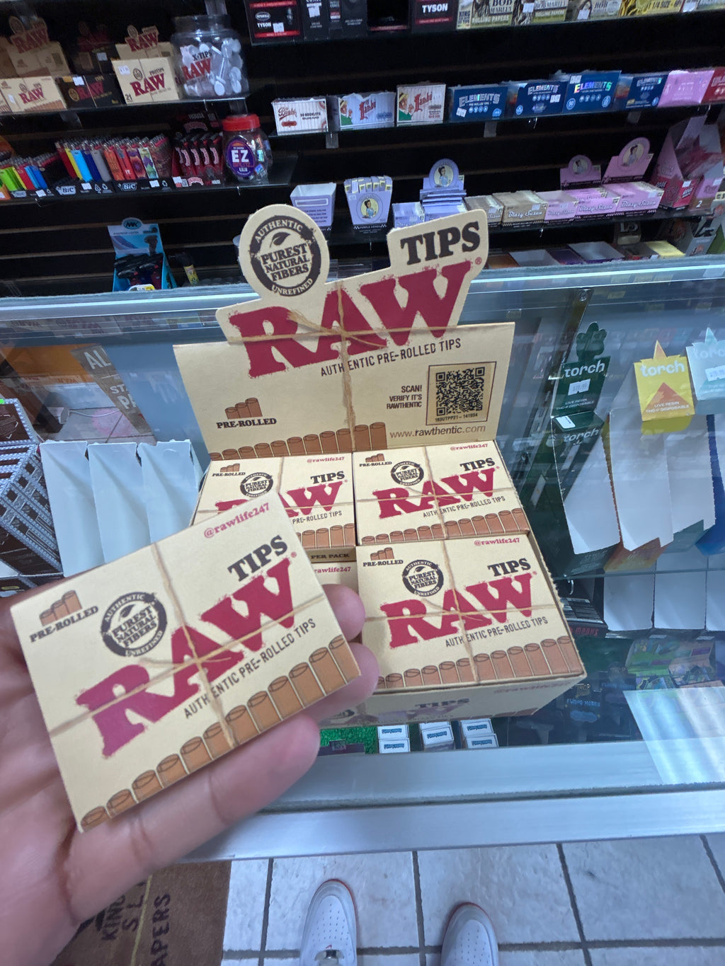 Raw Authentic Pre-Rolled Tips – 21 Pack | Smooth, Natural, & Easy to Roll